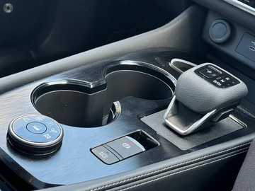 https://dvg-vehicle-assets.s3.amazonaws.com/1107292/f4478whjadimgv0cyujog9m4b.jpg