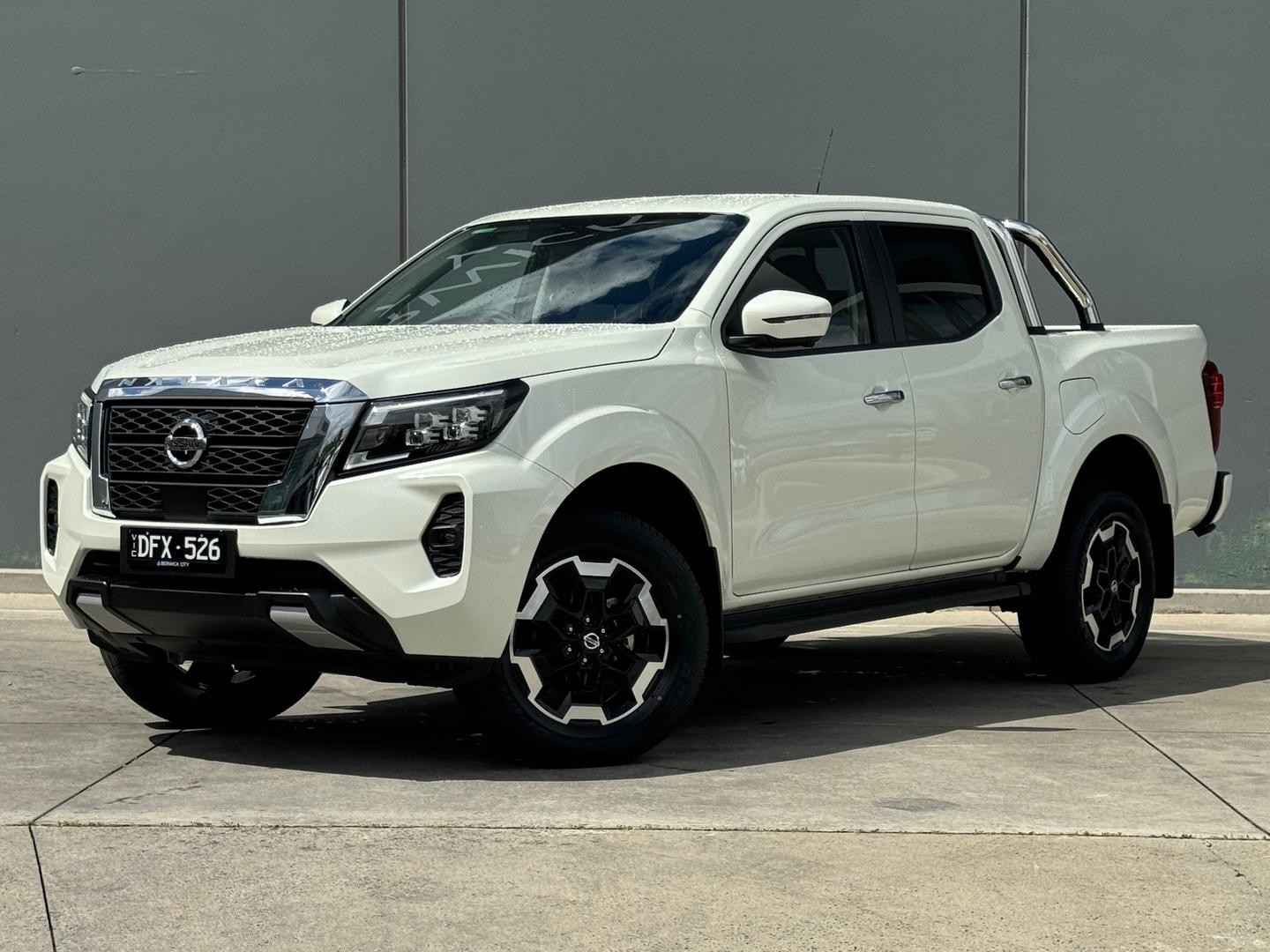 Nissan Navara image 2