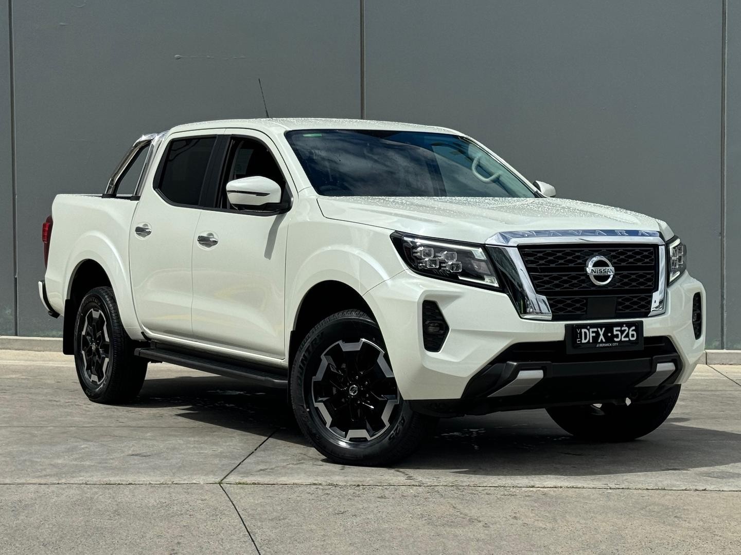 Nissan Navara image 1