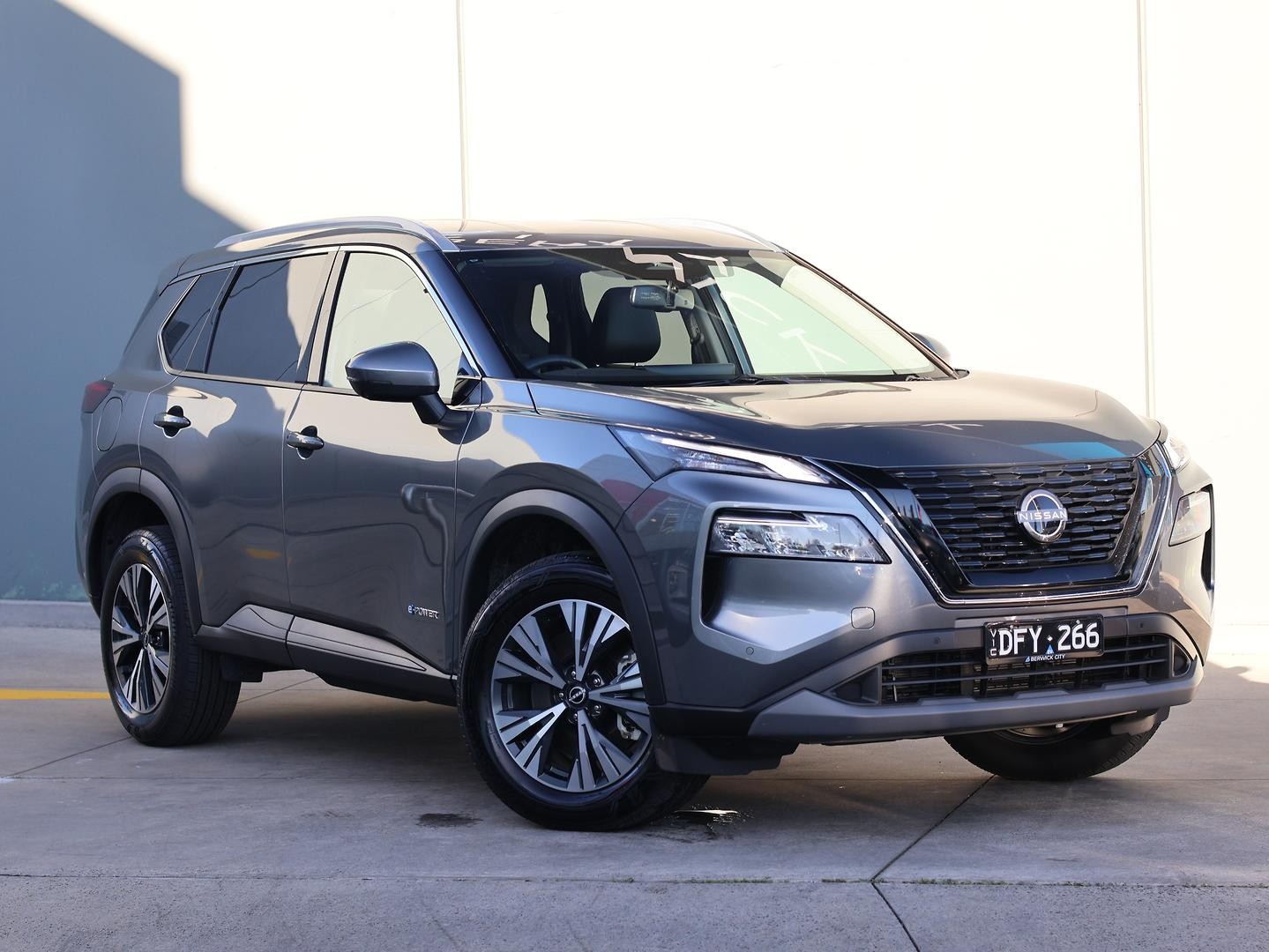 Nissan X-trail image 1
