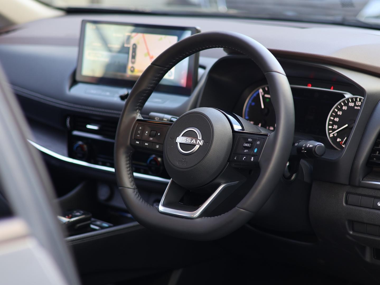 Nissan X-trail image 2