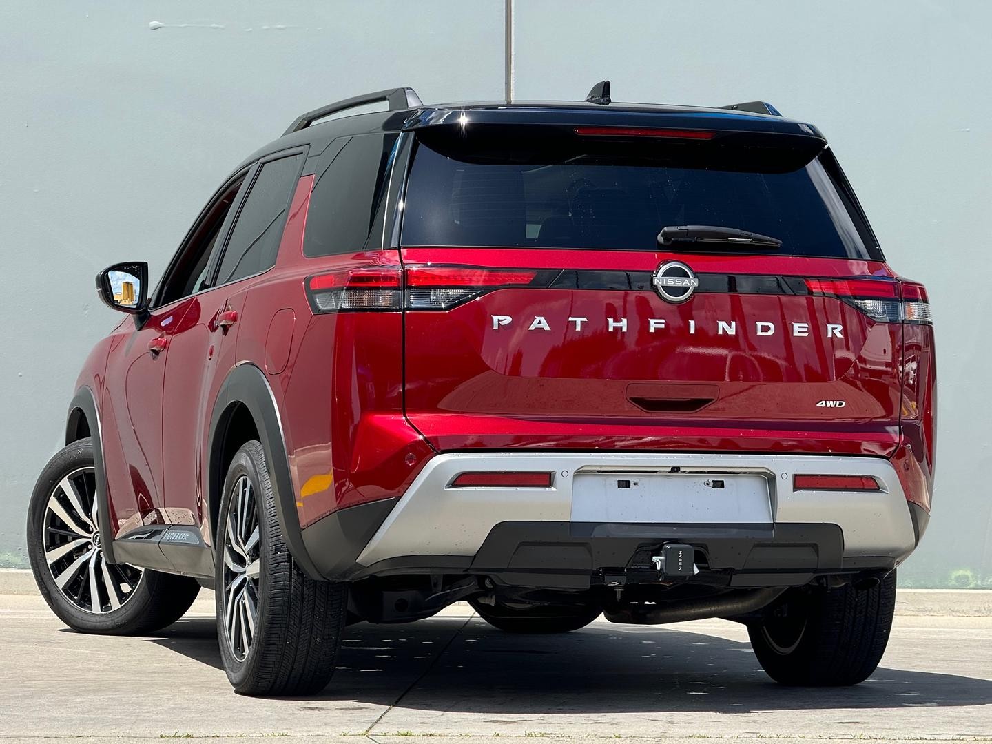 Nissan Pathfinder image 3