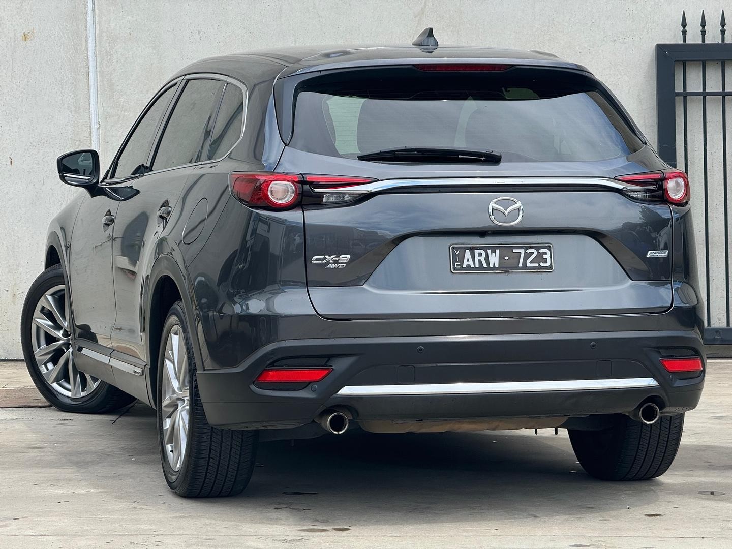 Mazda Cx-9 image 3