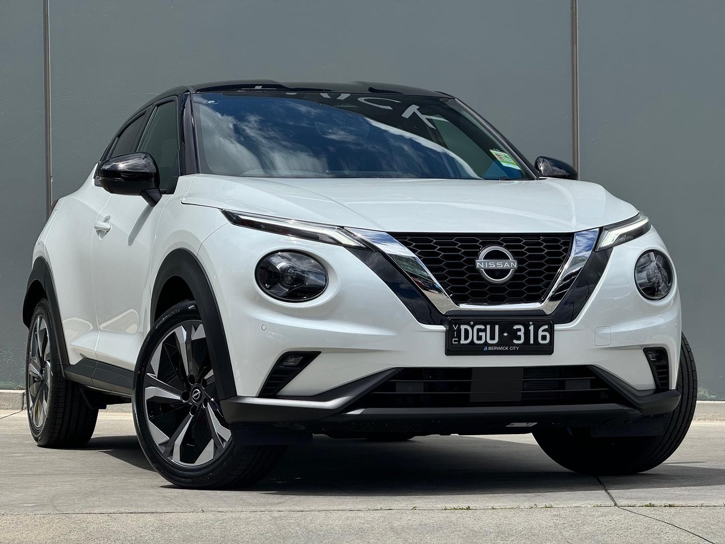 Nissan Juke image 1