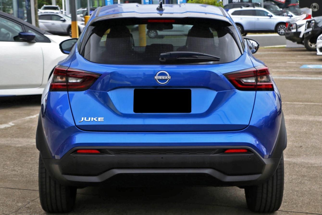 Nissan Juke image 3