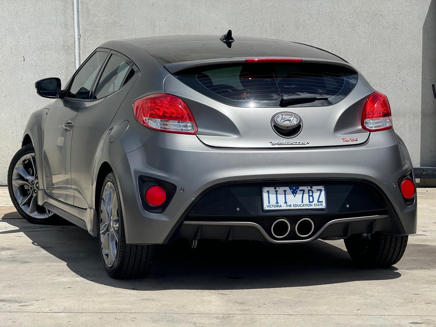 Hyundai Veloster image 3