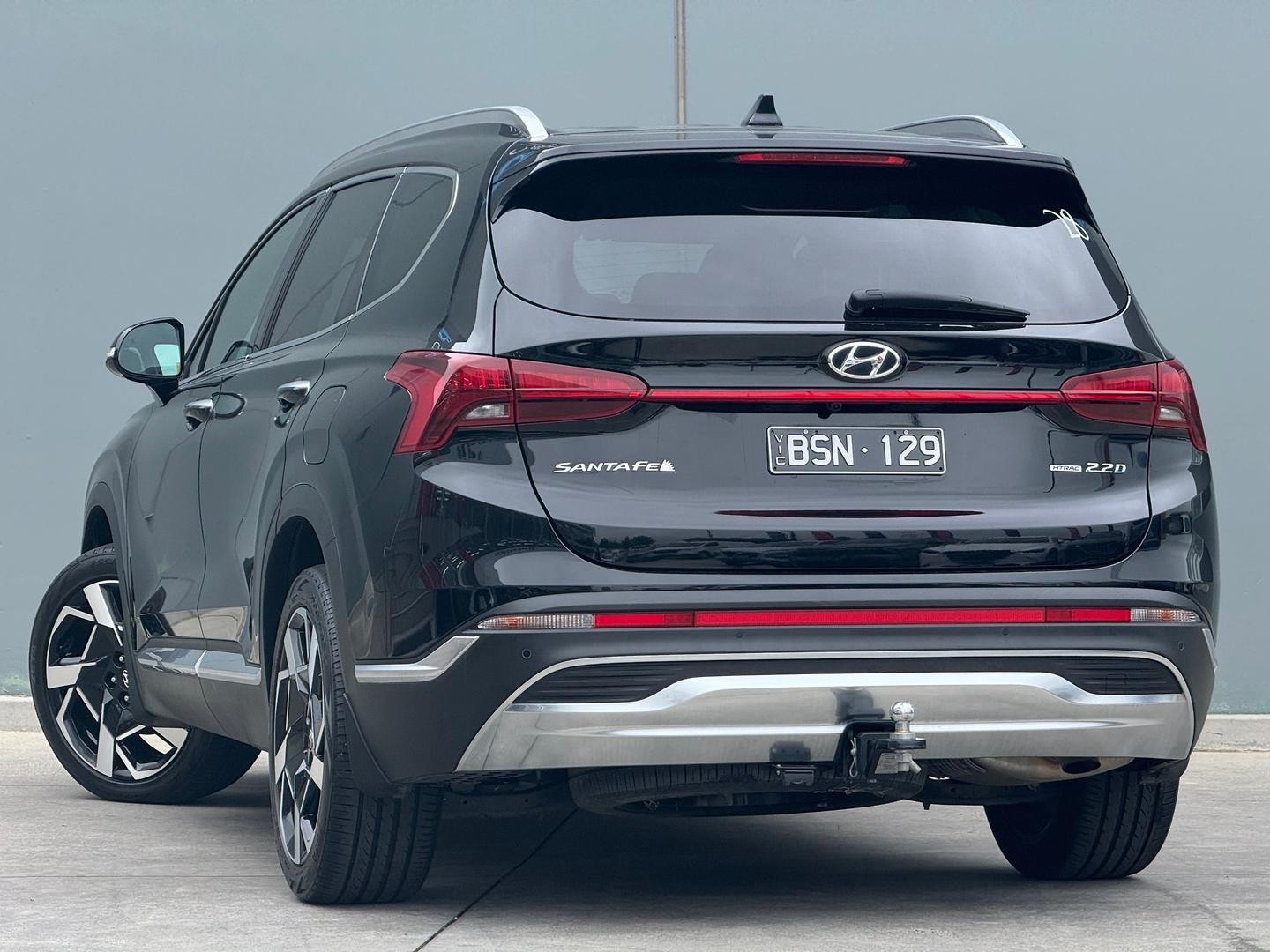 Hyundai Santa Fe image 3