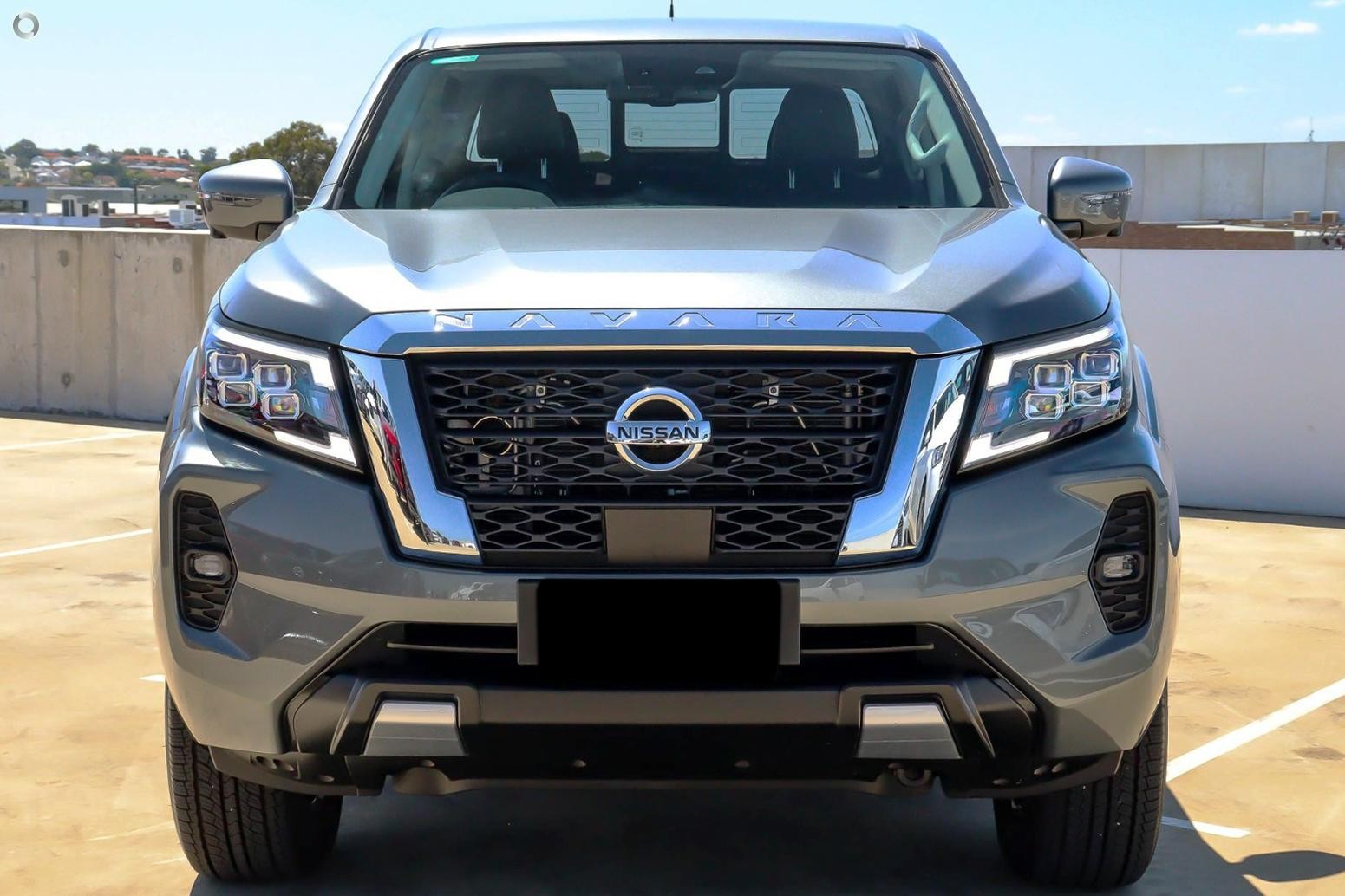 Nissan Navara image 2