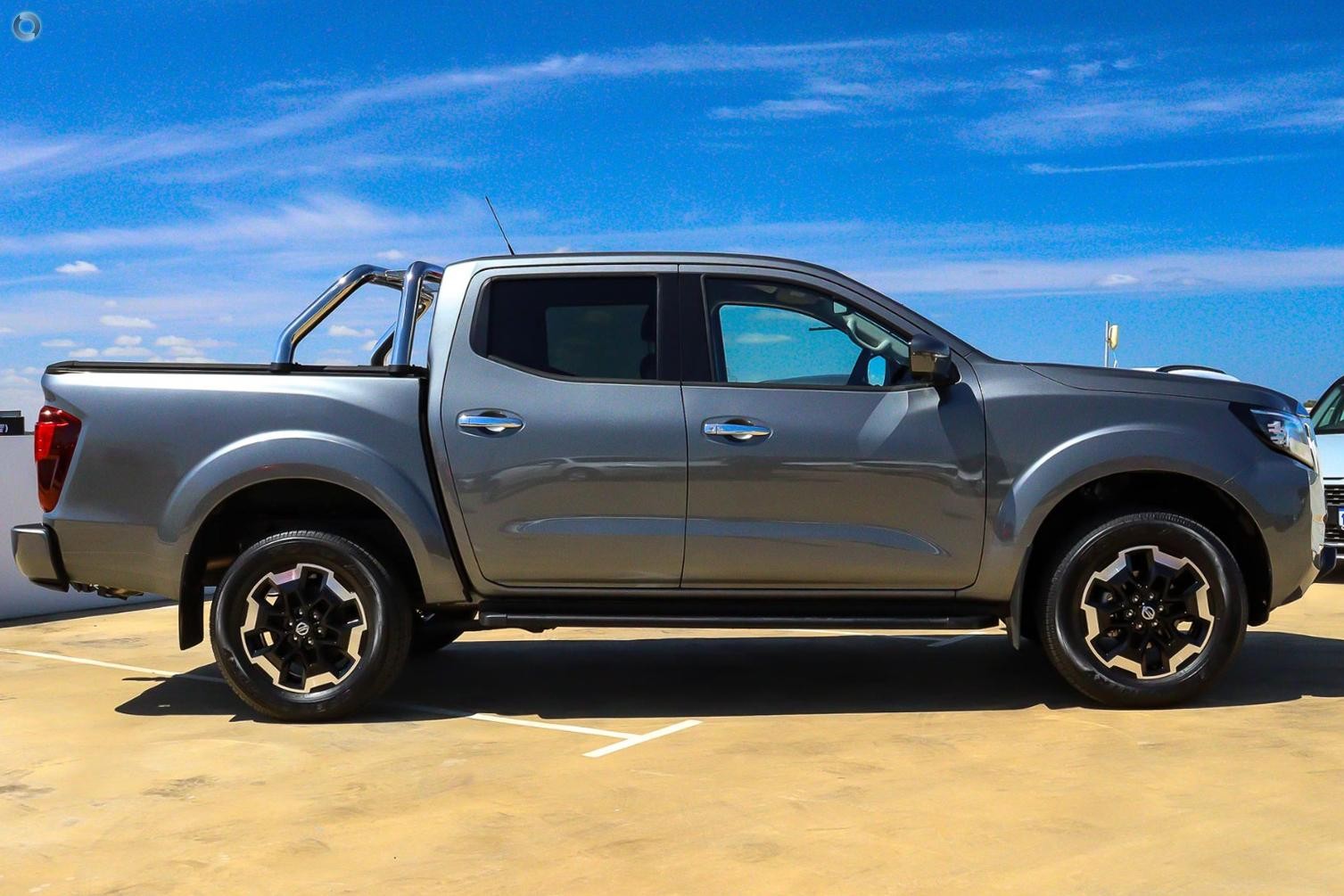 Nissan Navara image 3