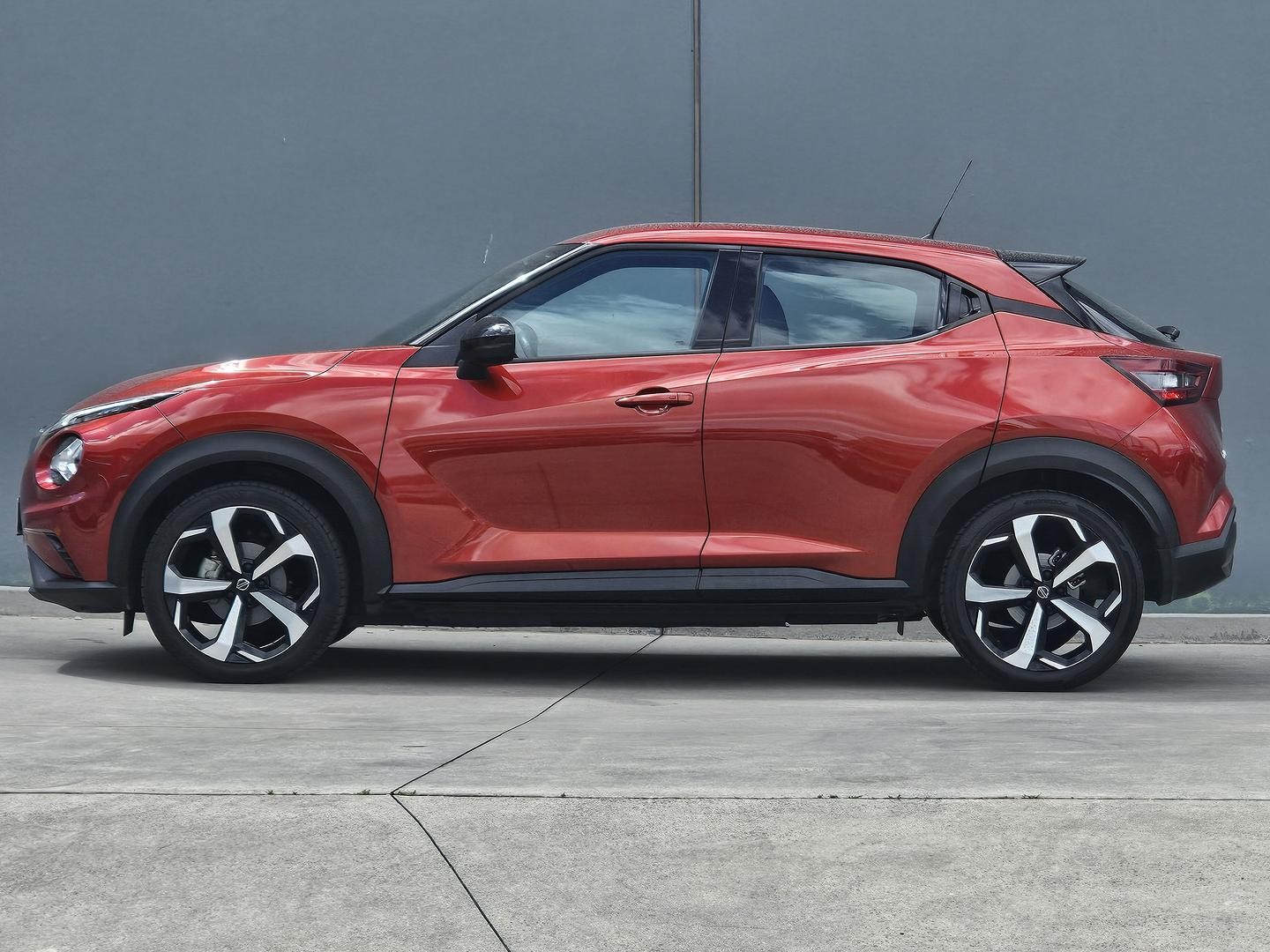 Nissan Juke image 4