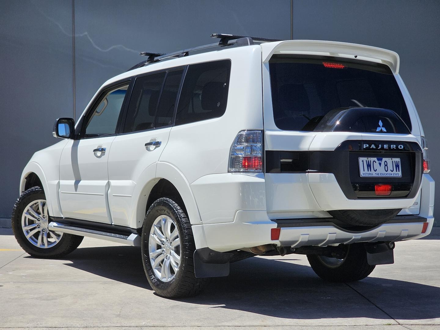 Mitsubishi Pajero image 3