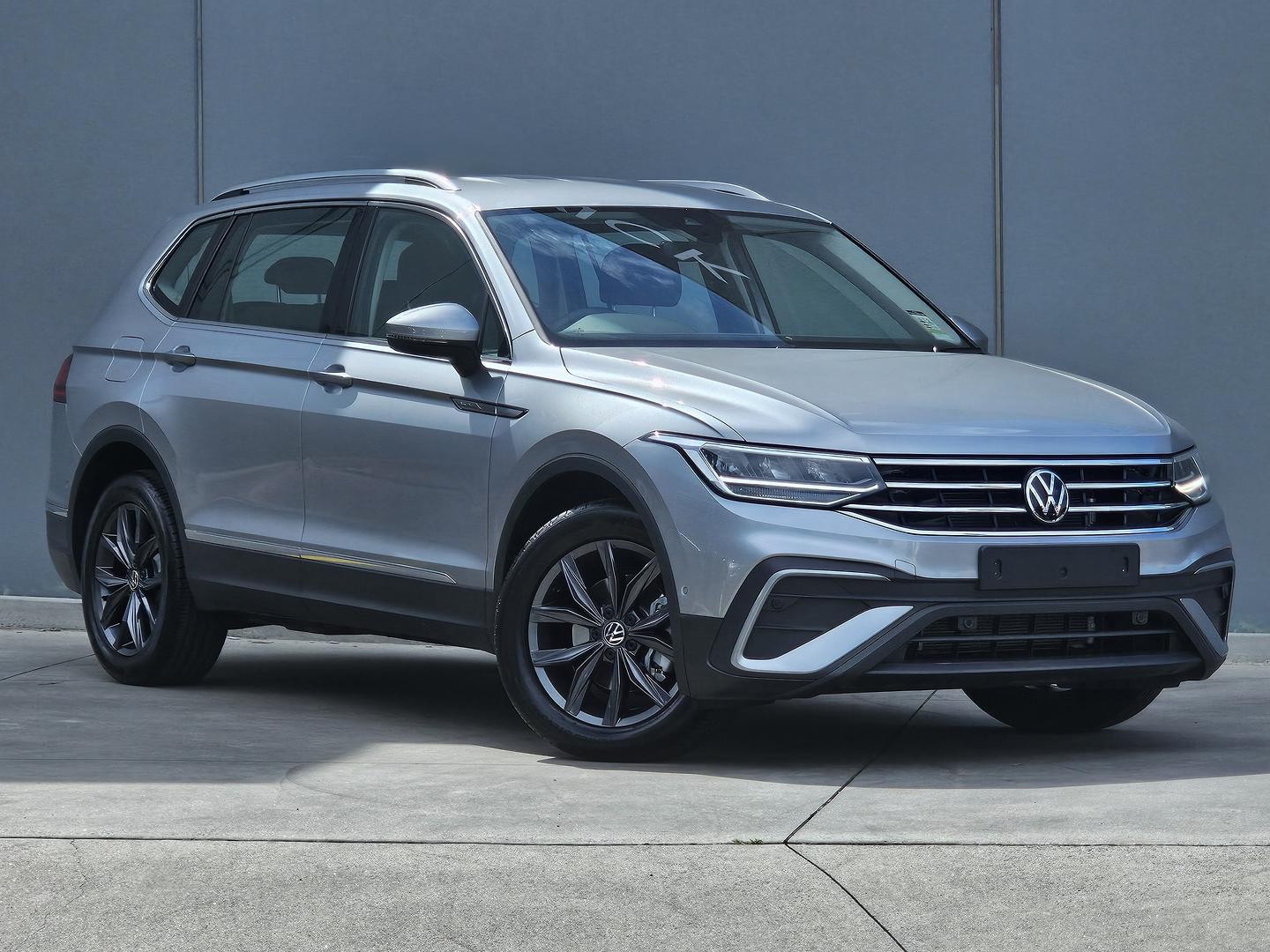 Volkswagen Tiguan image 1