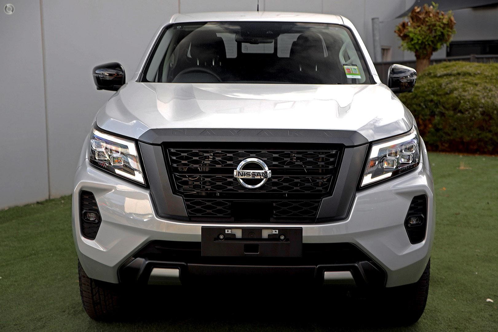 Nissan Navara image 2