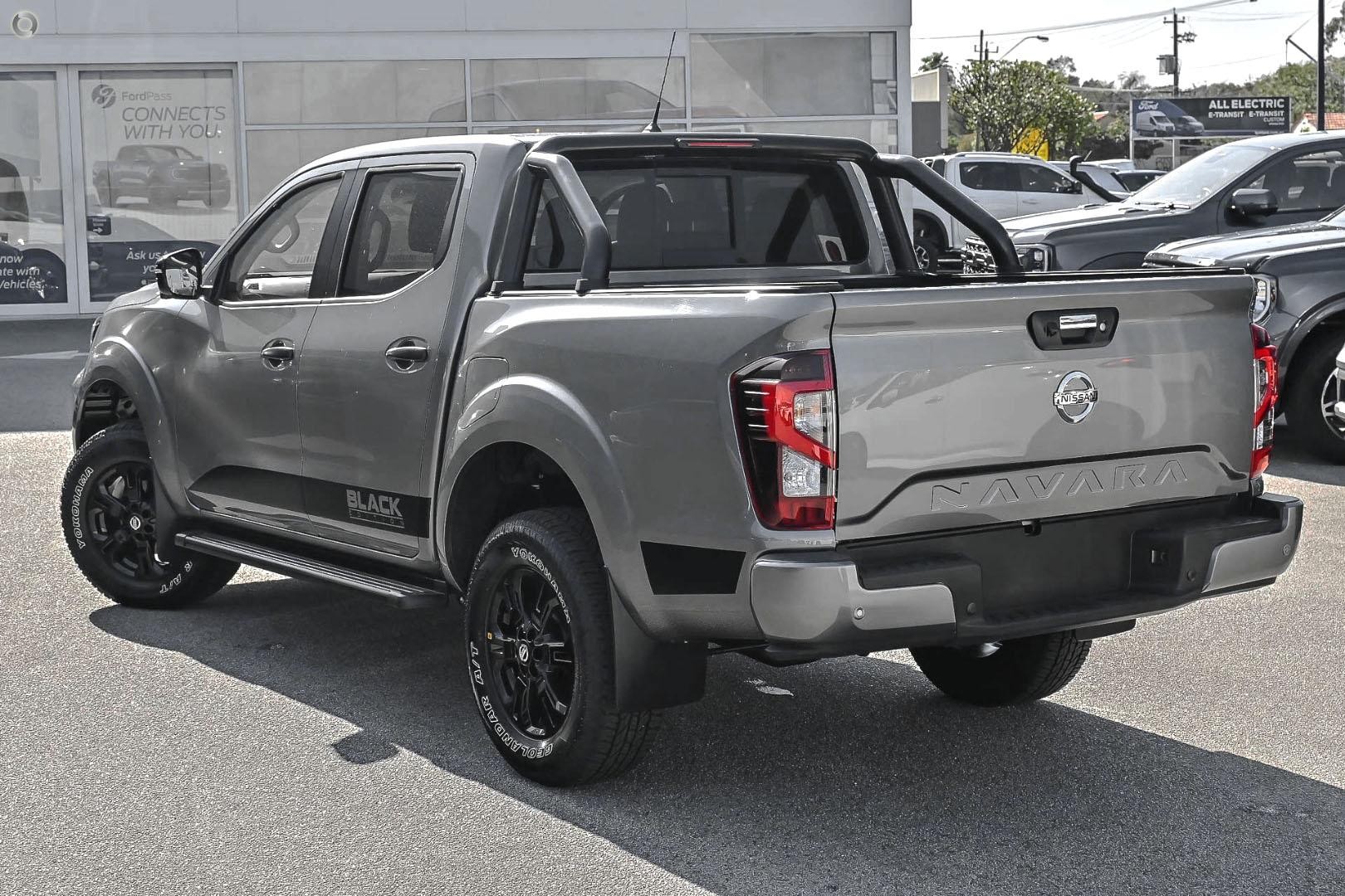 Nissan Navara image 4