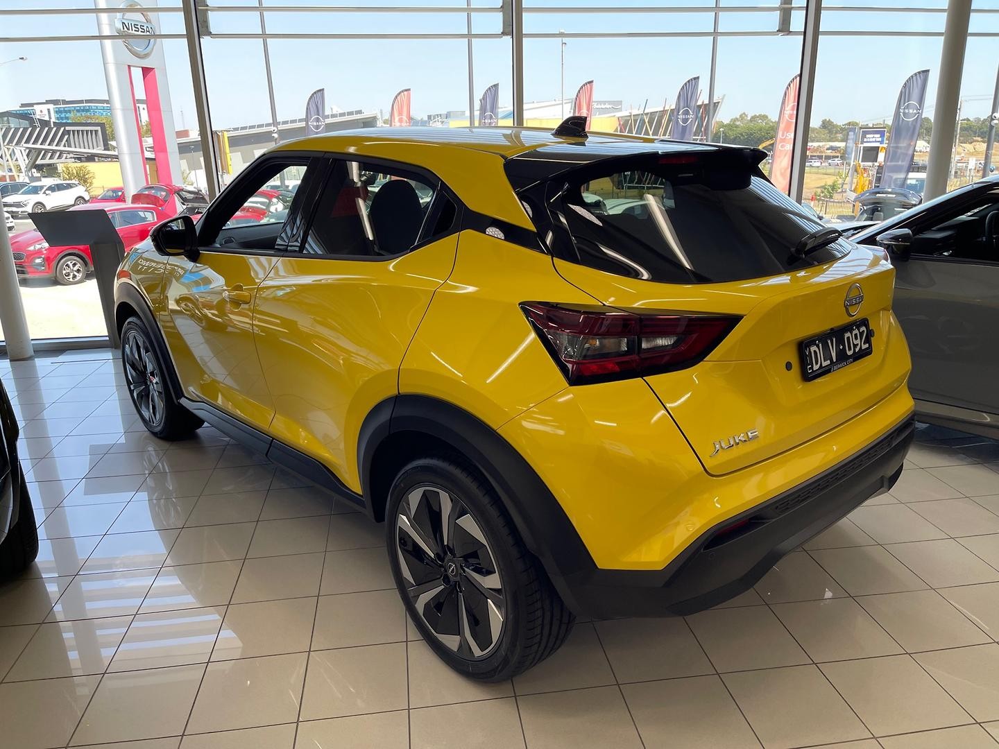 Nissan Juke image 2