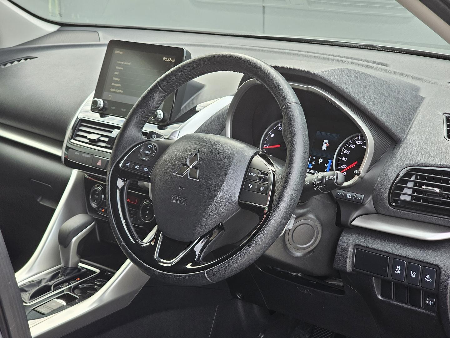 Mitsubishi Eclipse Cross image 4