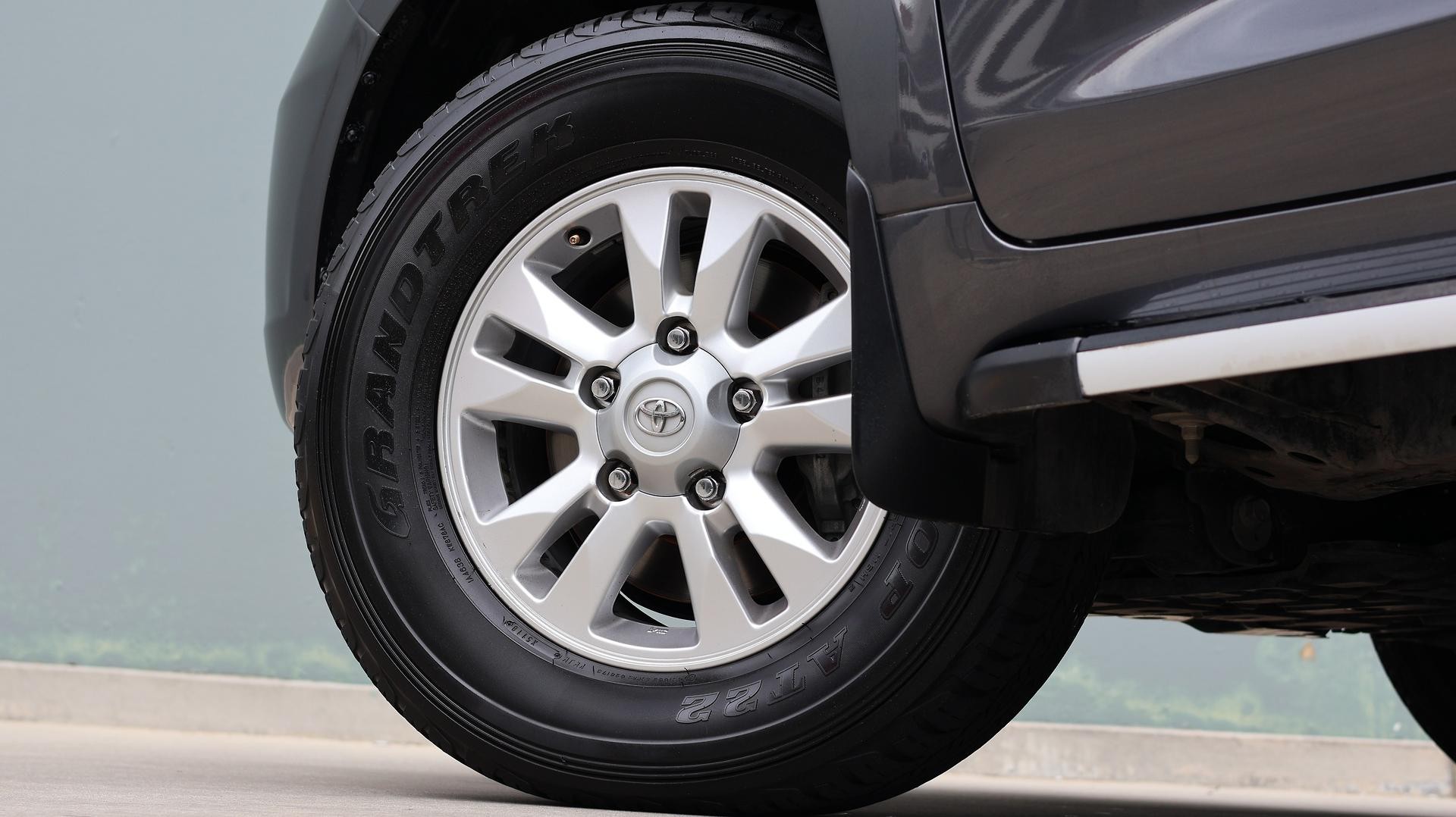 Toyota Landcruiser image 4