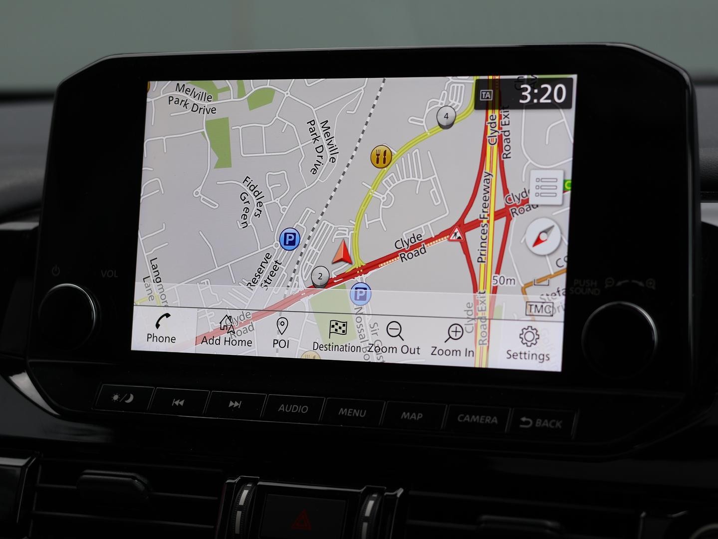 Nissan Pathfinder image 4