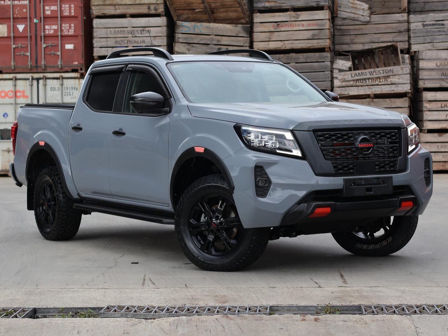 Nissan Navara image 1
