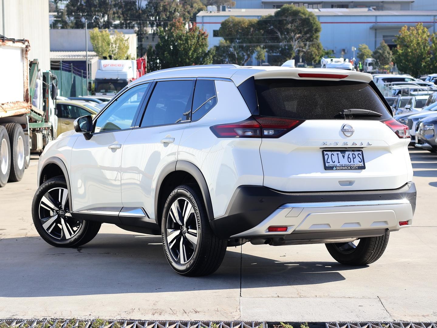 Nissan X-trail image 3