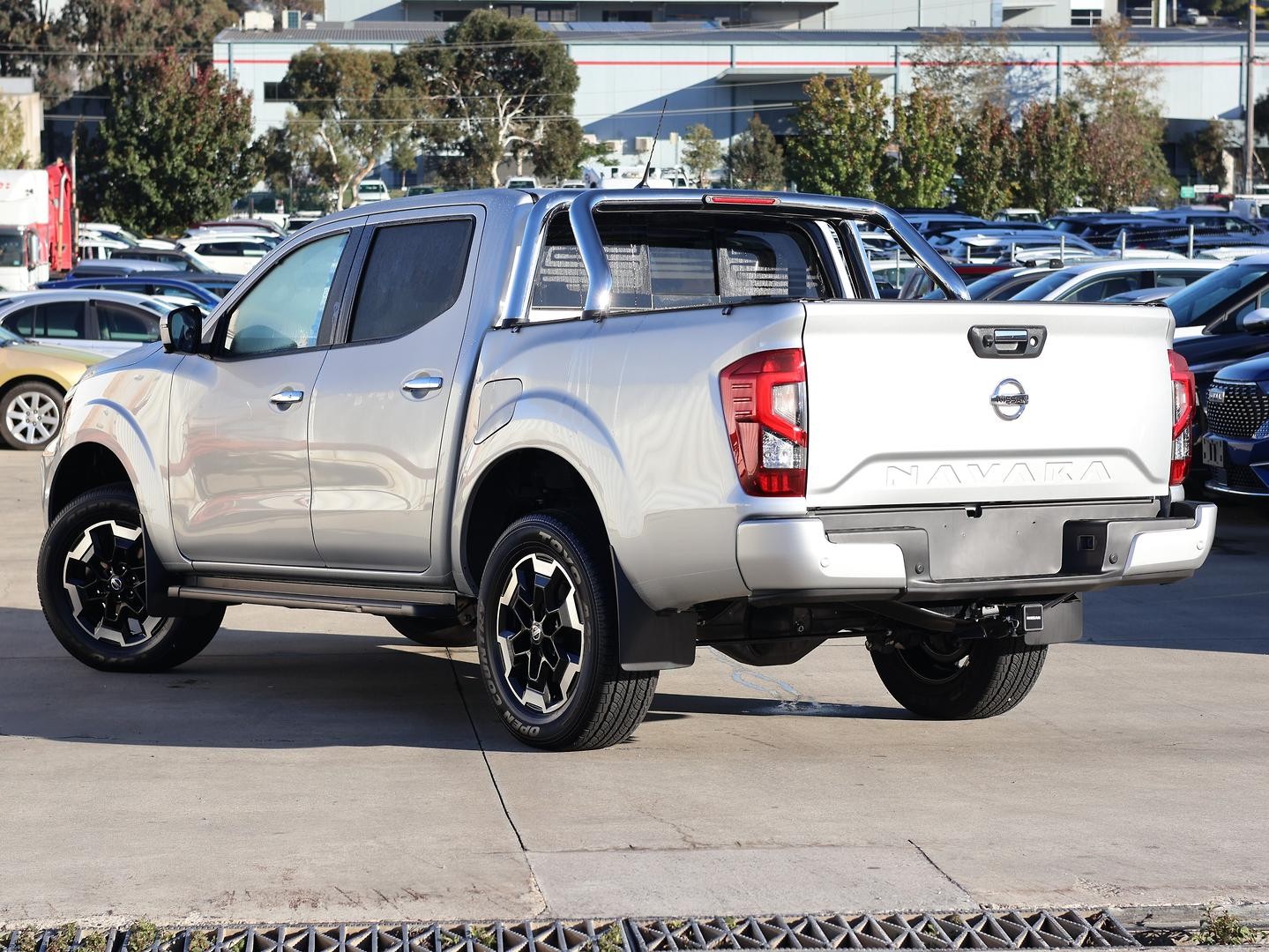Nissan Navara image 3