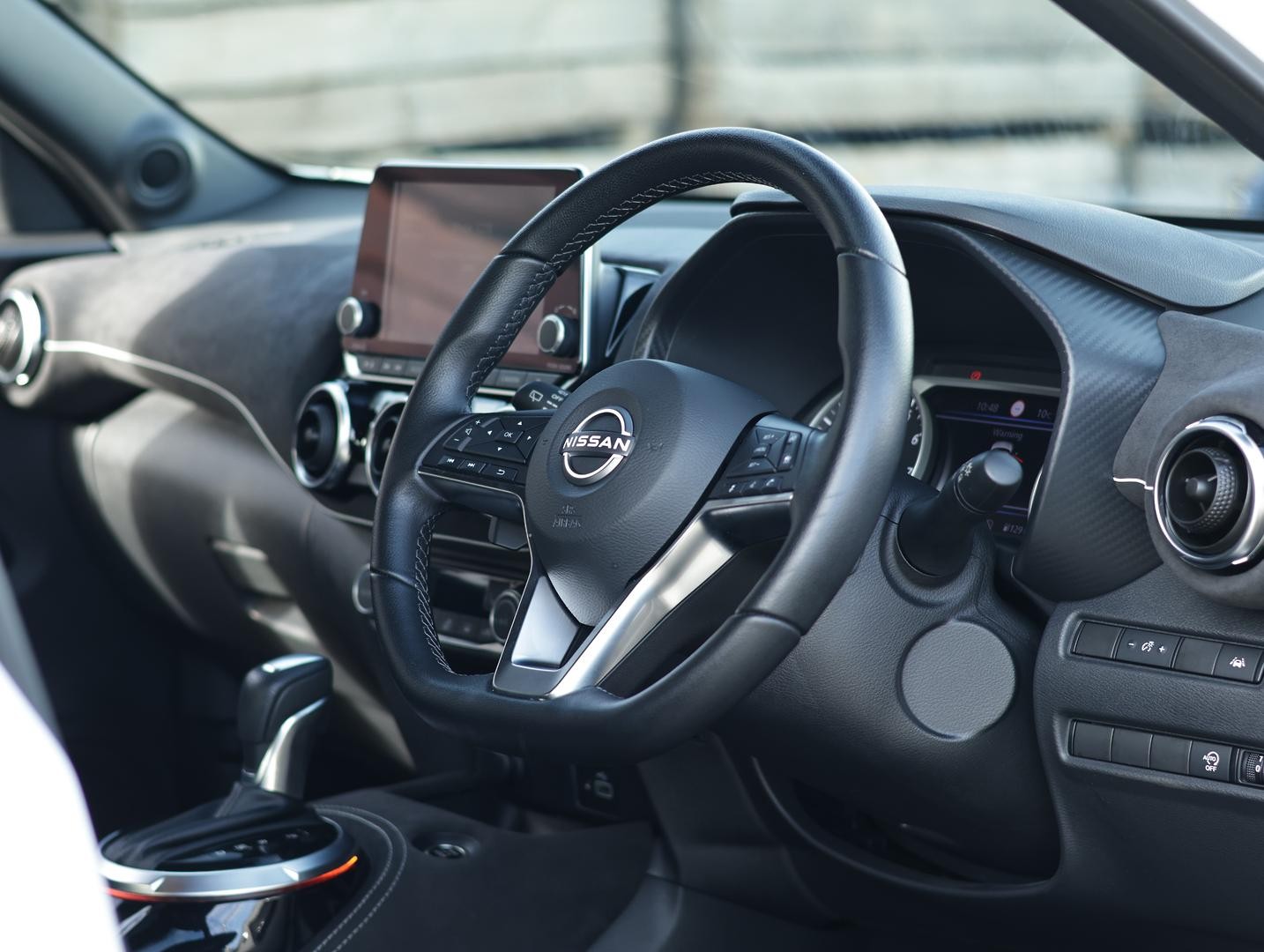 Nissan Juke image 2