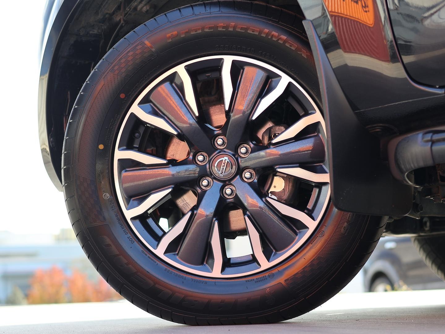 Nissan Navara image 4