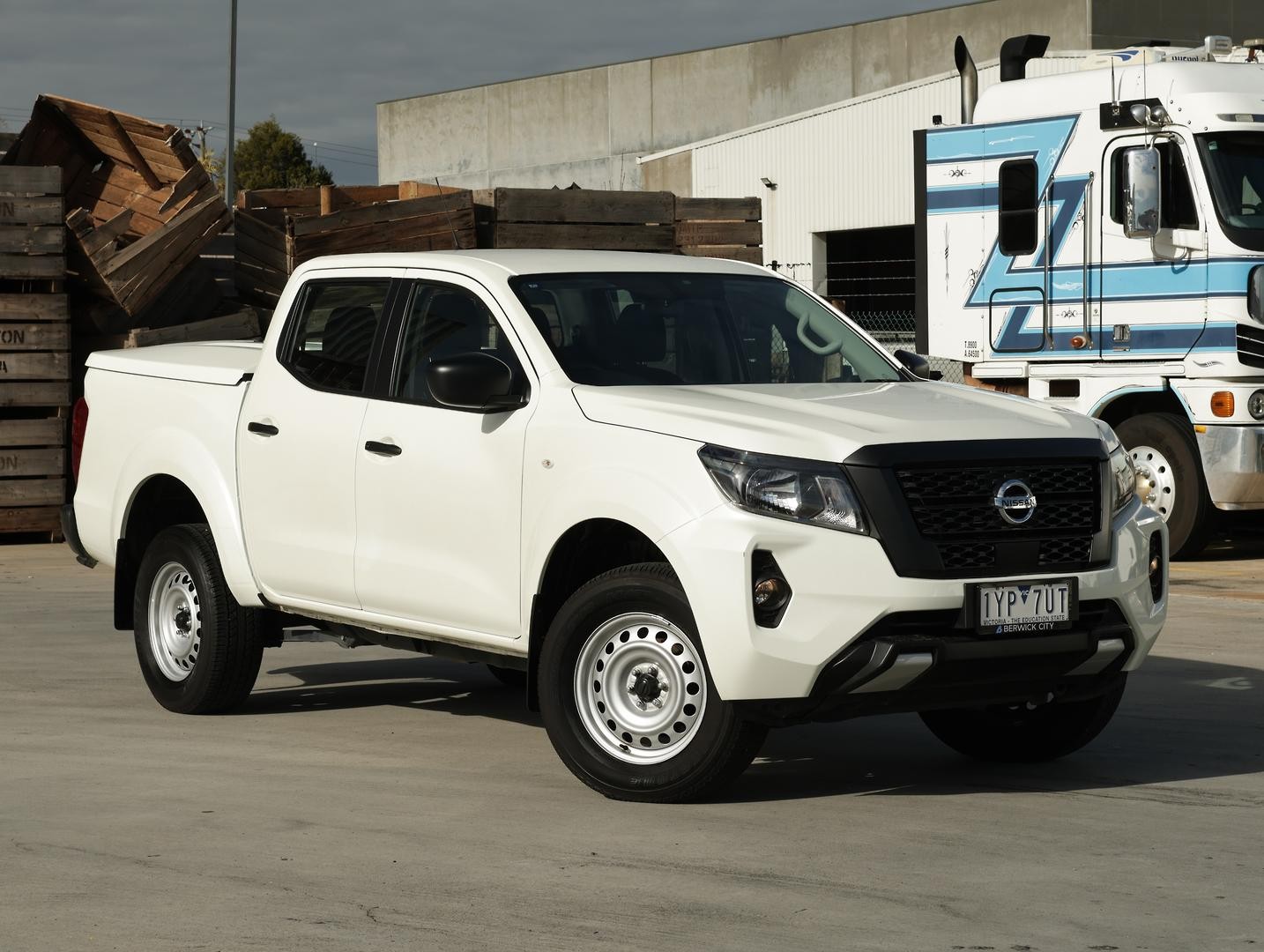 Nissan Navara image 1