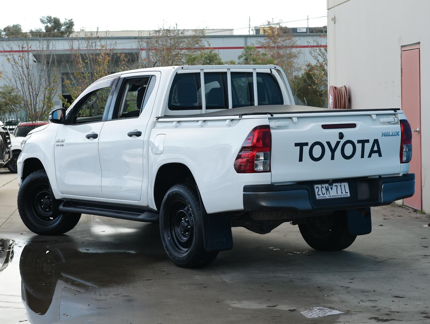 Toyota Hilux image 3