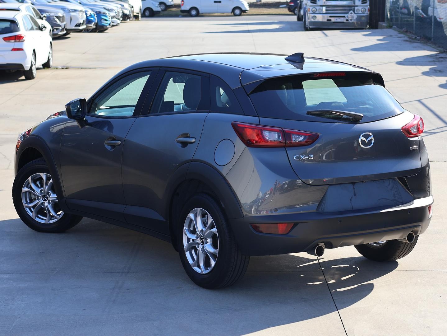 Mazda Cx-3 image 3