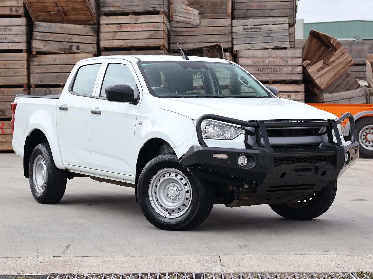 Isuzu D-max image 1