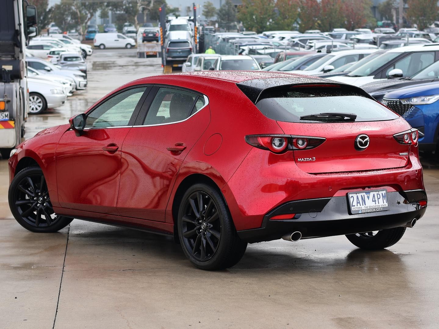 Mazda 3 image 3