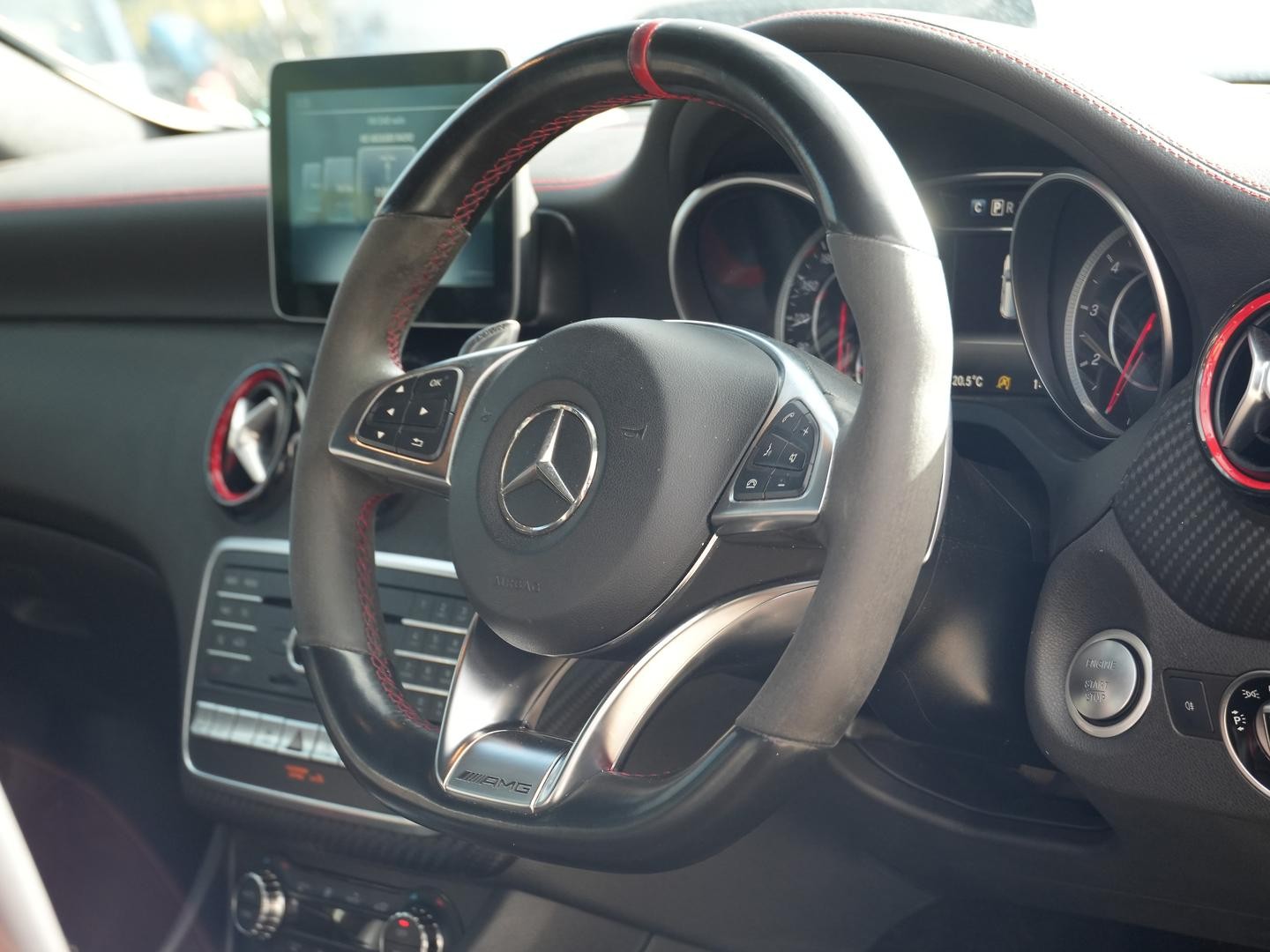 Mercedes Benz A-class image 2