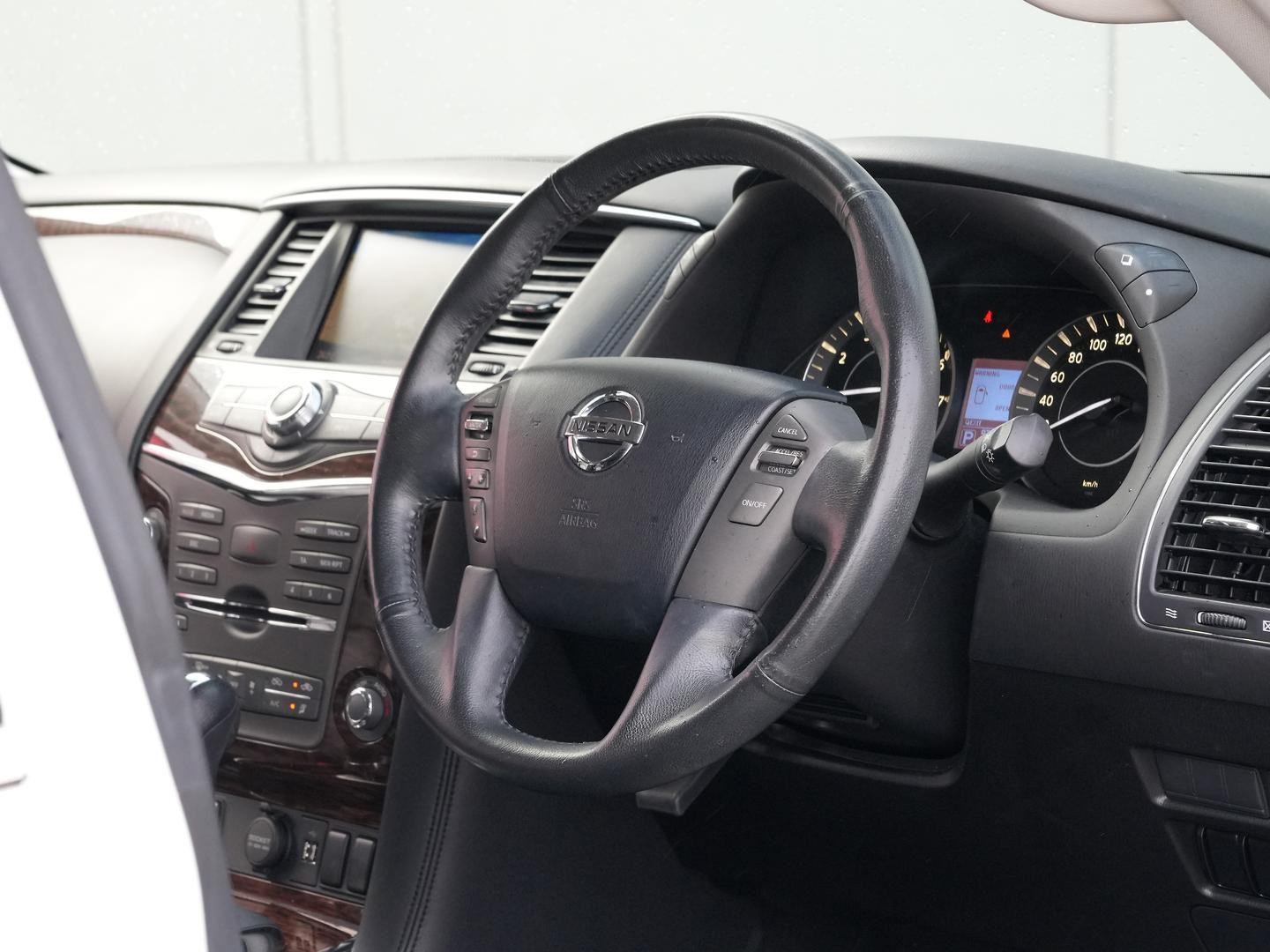 Nissan Patrol image 2