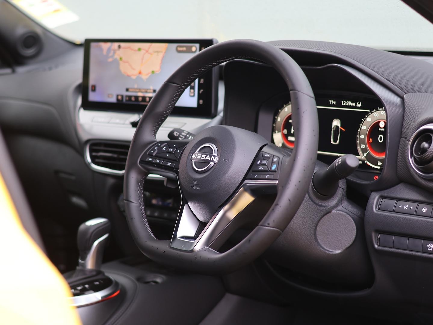 Nissan Juke image 2