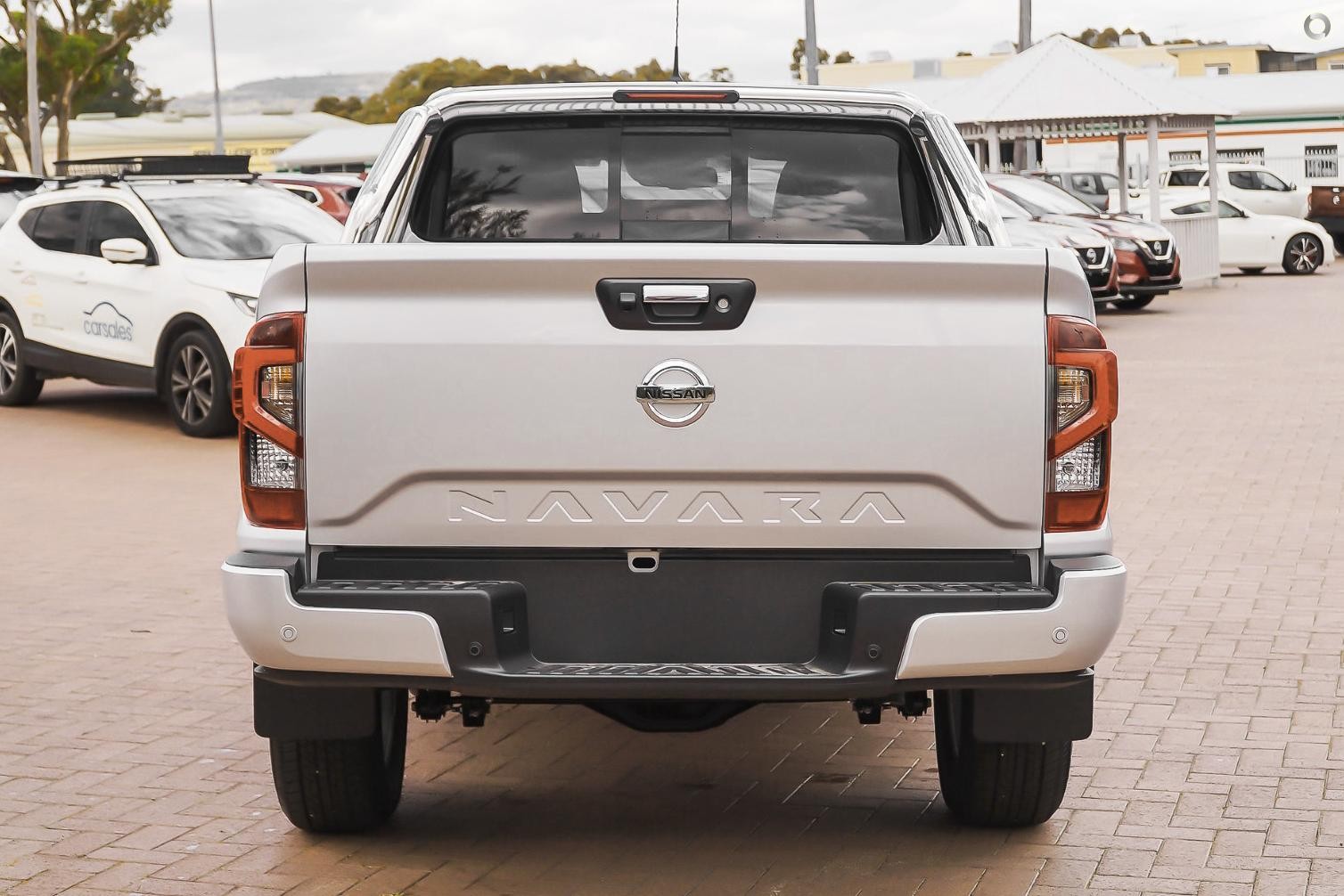 Nissan Navara image 3