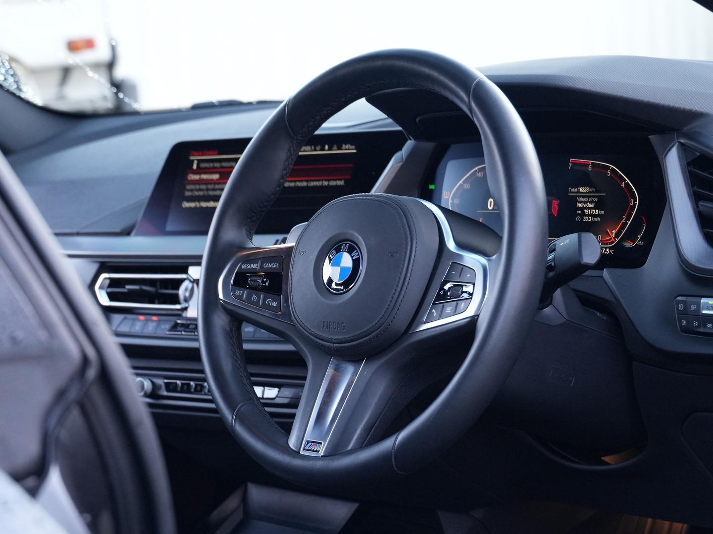 BMW 2 Series image 2