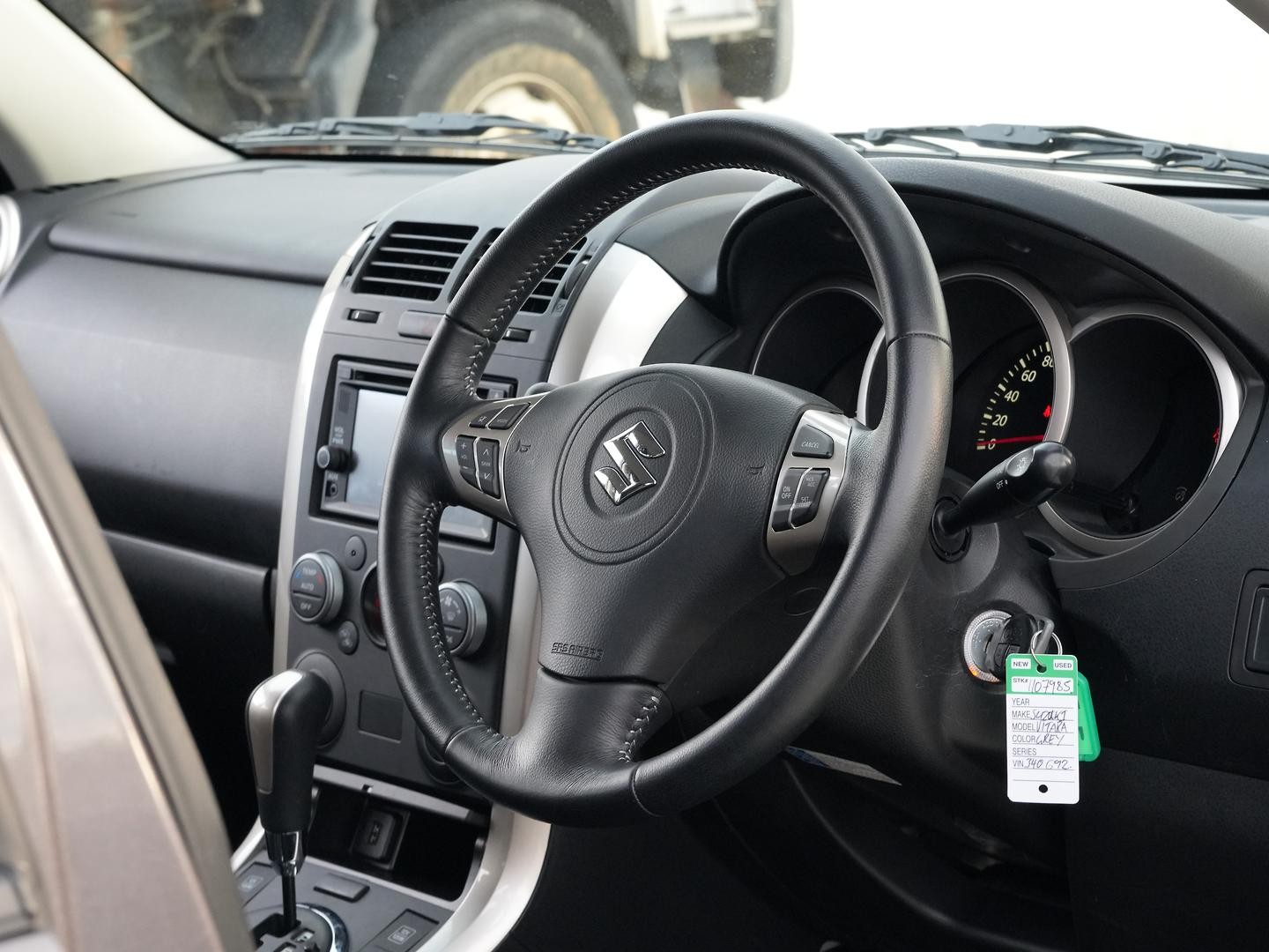 Suzuki Grand Vitara image 2