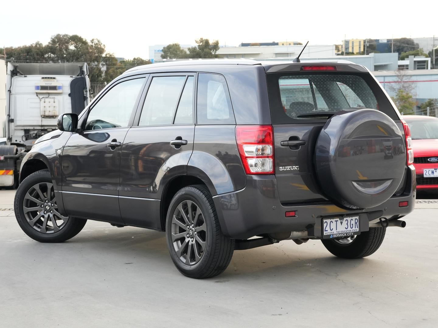 Suzuki Grand Vitara image 3