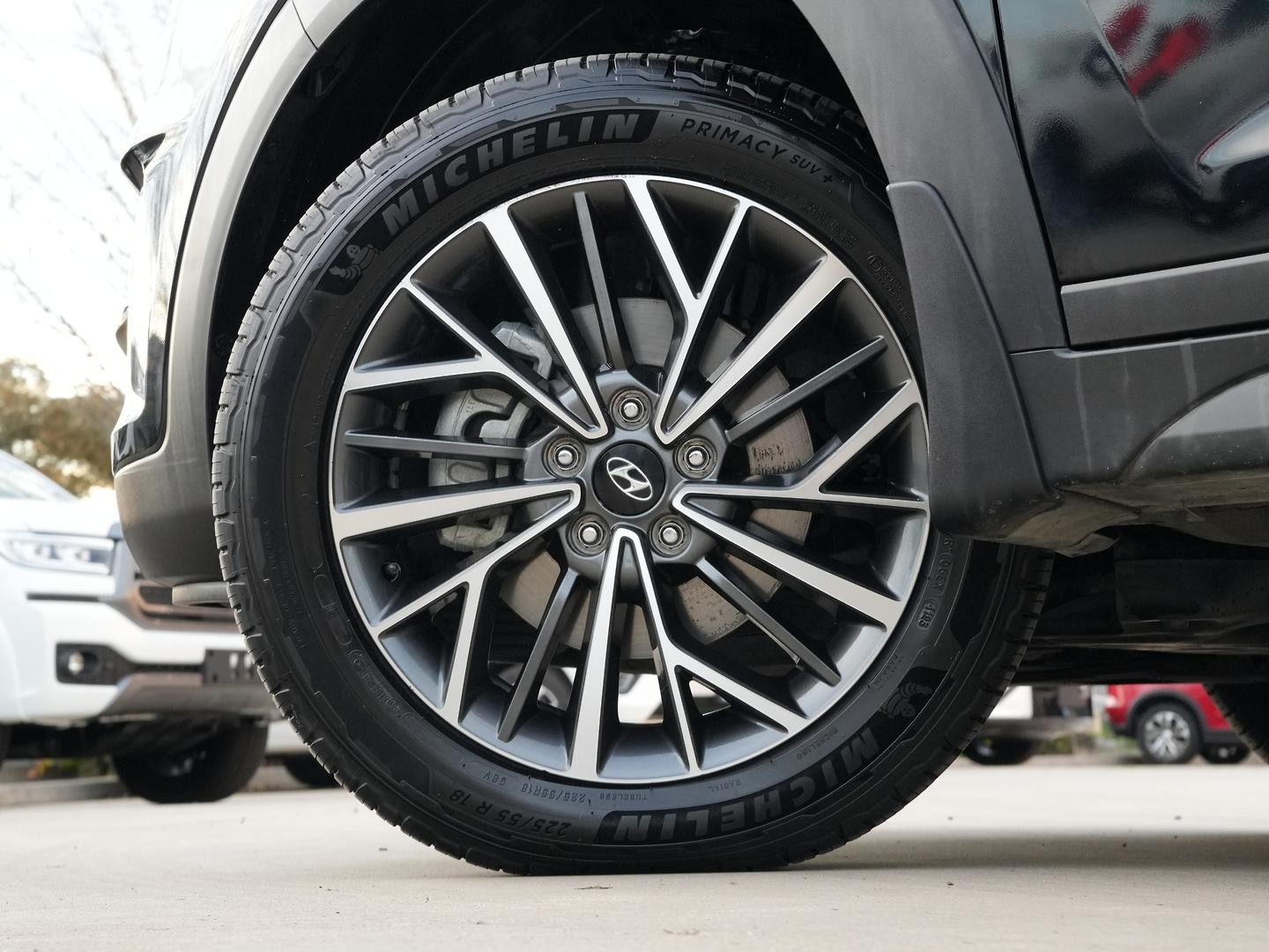 Hyundai Tucson image 4