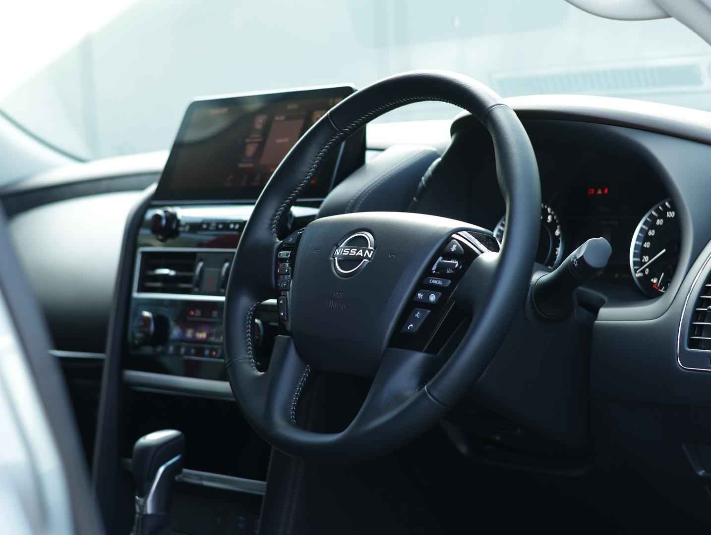 Nissan Patrol image 2