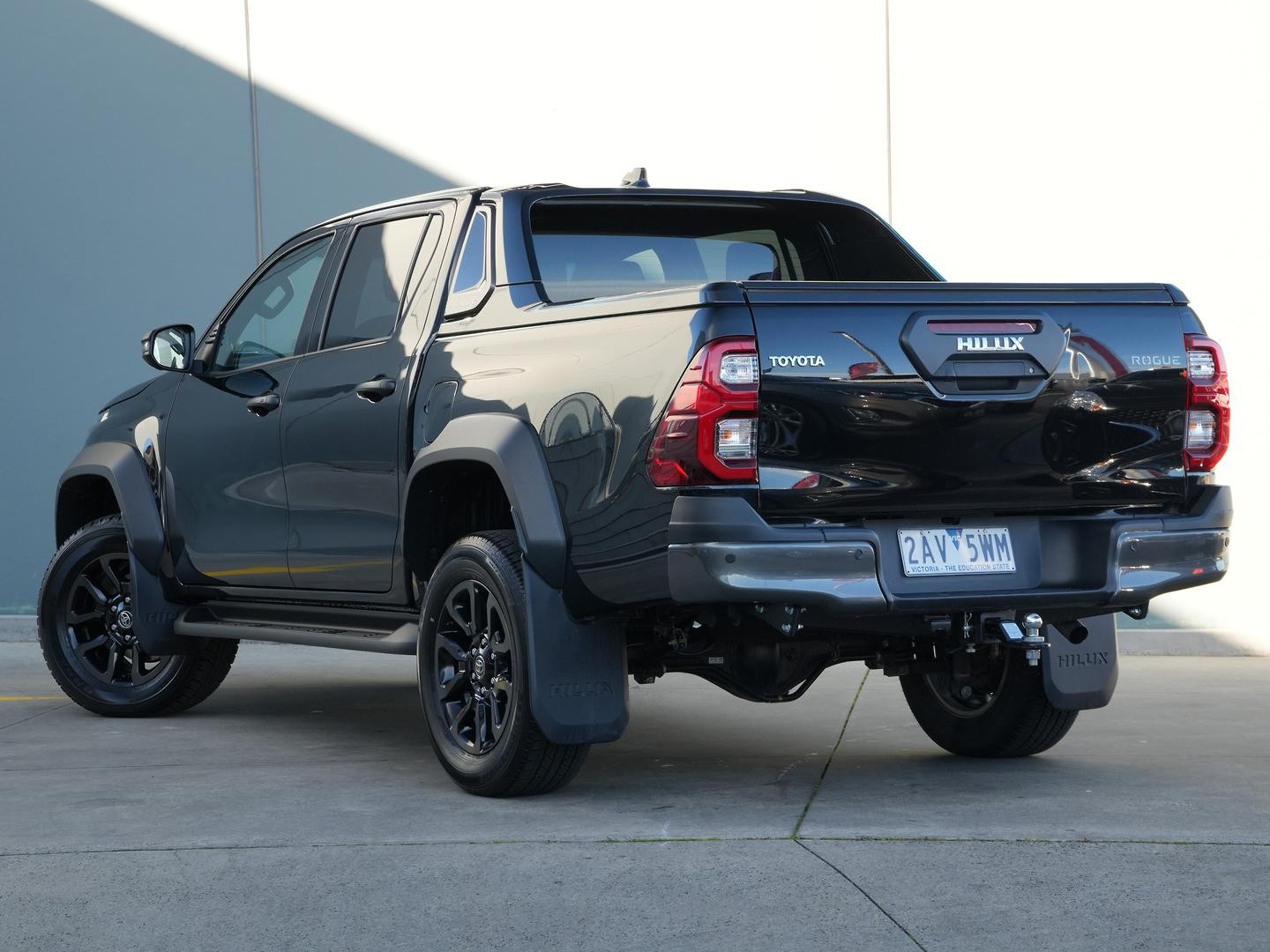 Toyota Hilux image 3