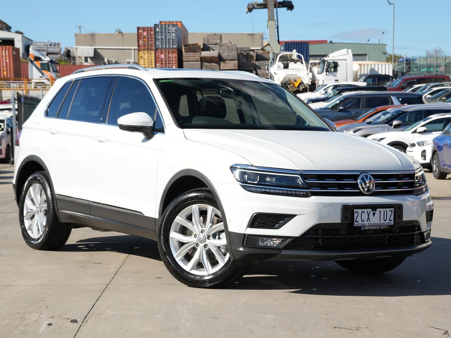 Volkswagen Tiguan image 1