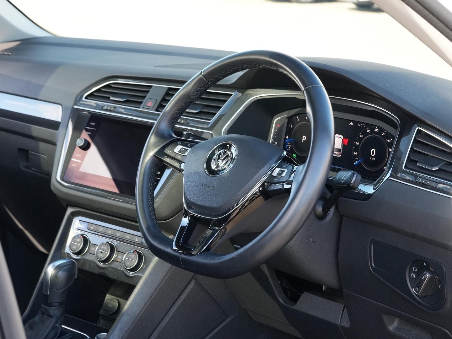 Volkswagen Tiguan image 2