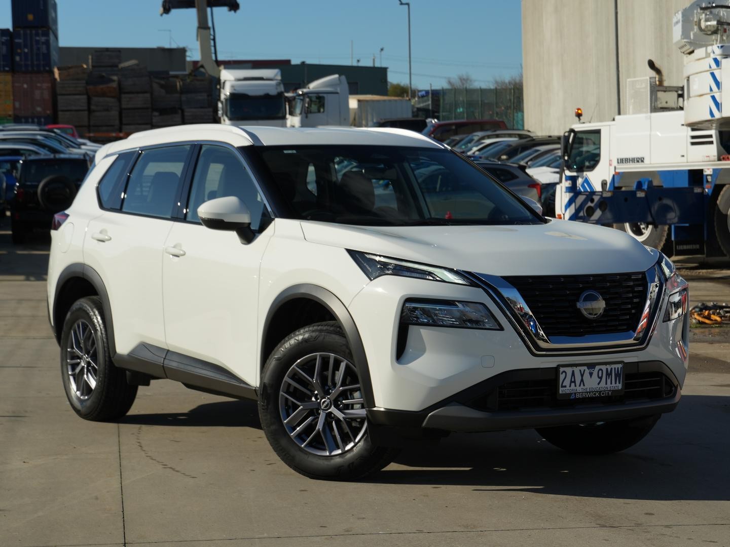 Nissan X-trail image 1