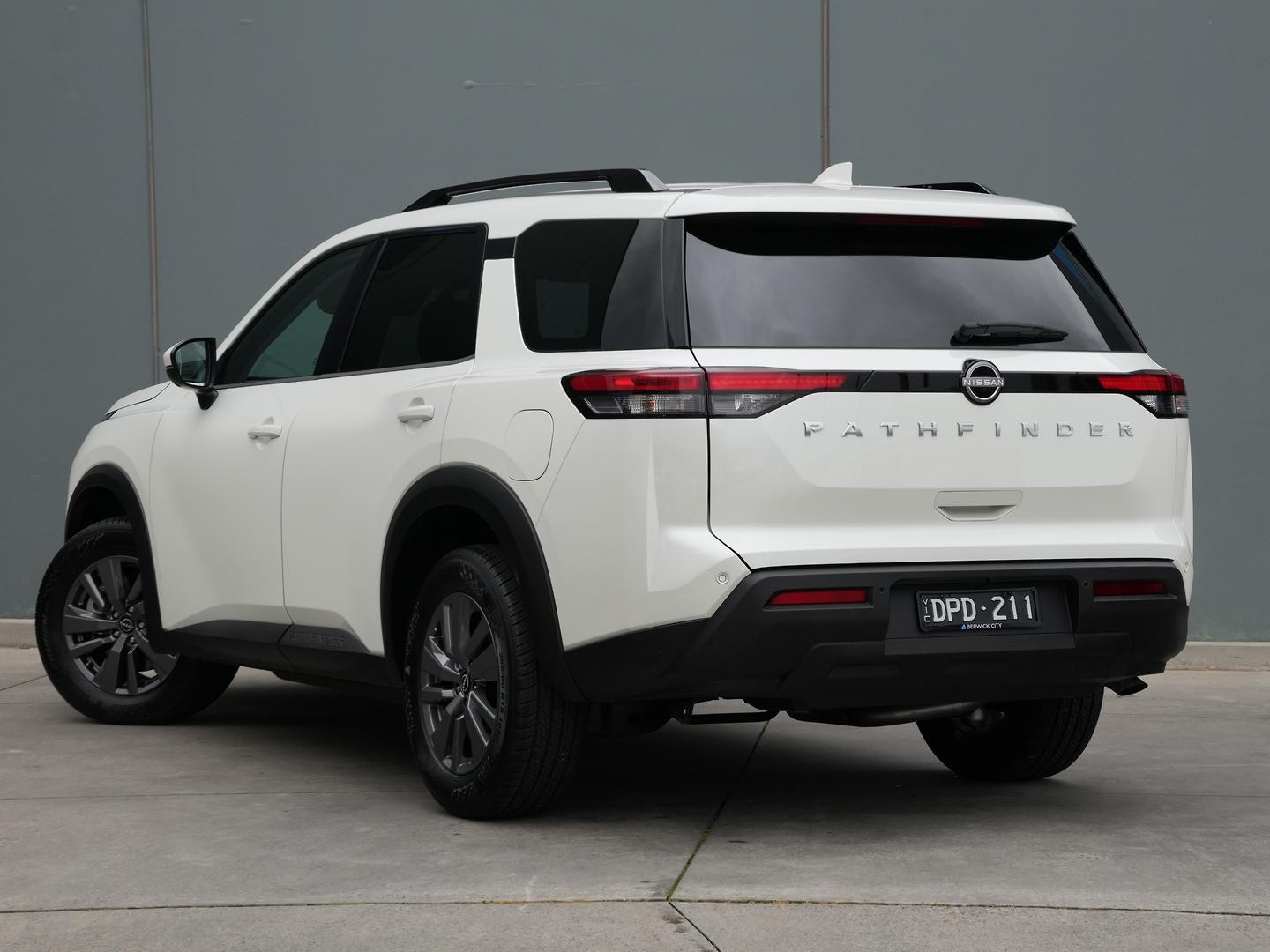 Nissan Pathfinder image 3