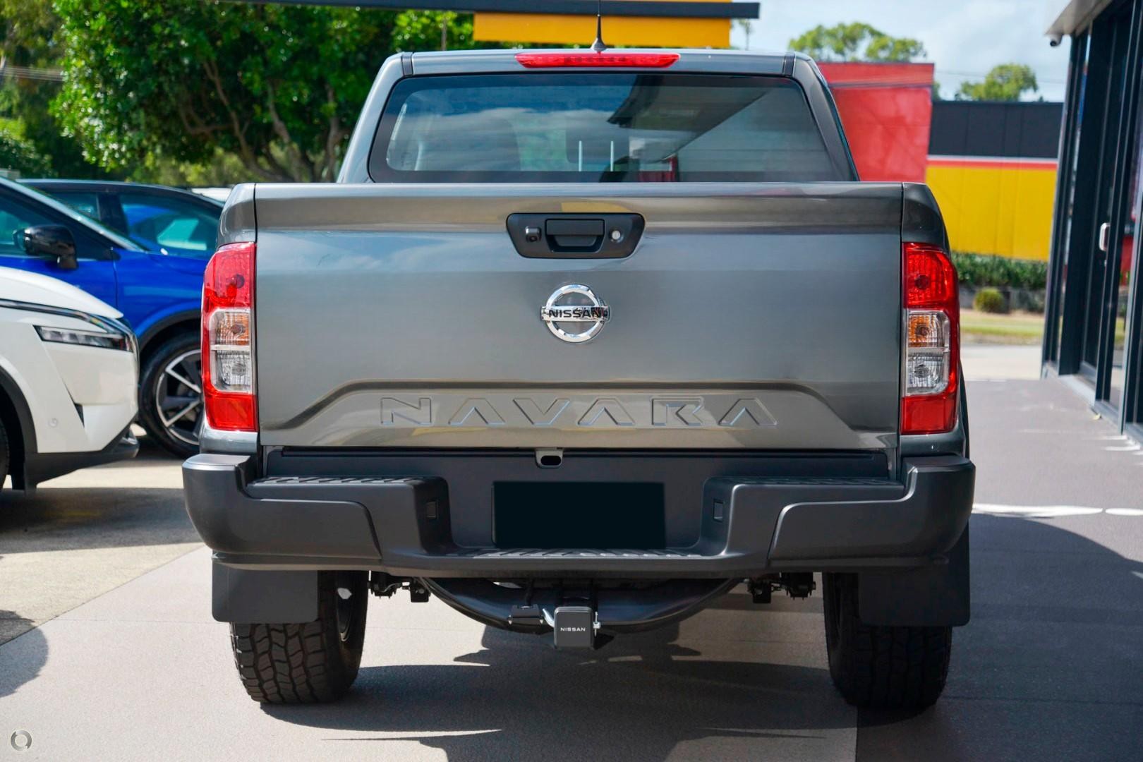 Nissan Navara image 3
