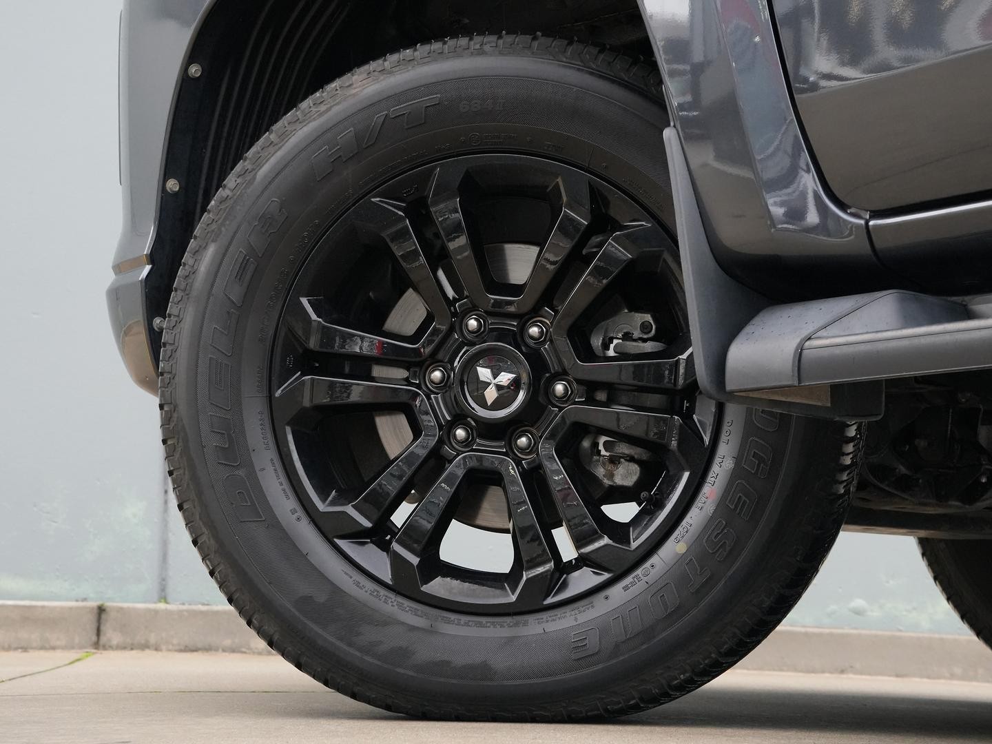 Mitsubishi Triton image 4