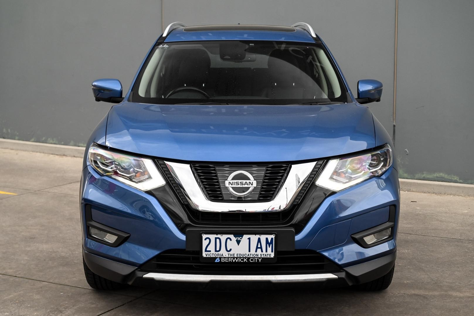 Nissan X-trail image 2