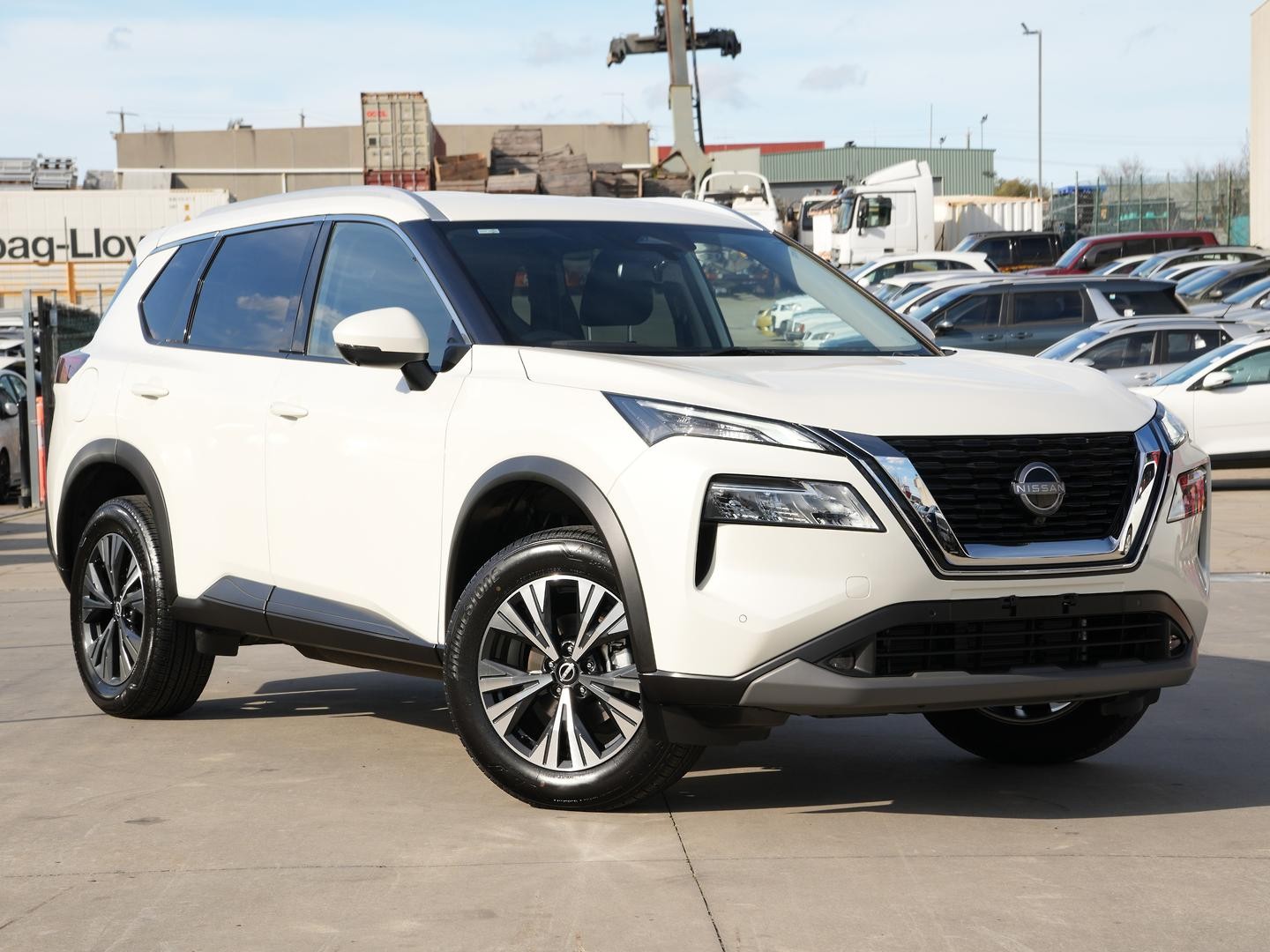 Nissan X-trail image 1